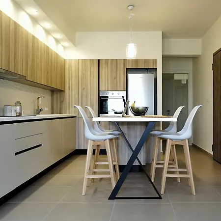 Urbanity - The Cretan Urban Experience